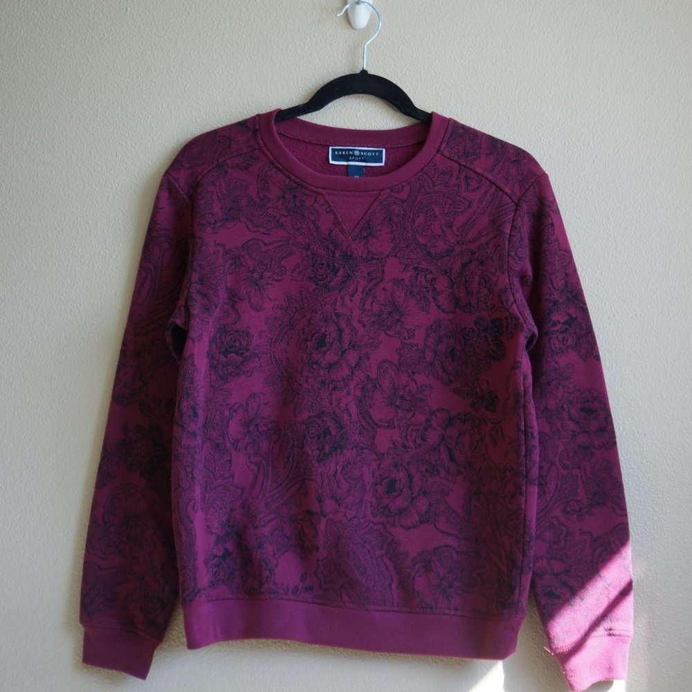 Karen Scott Graphic Maroon Crewneck